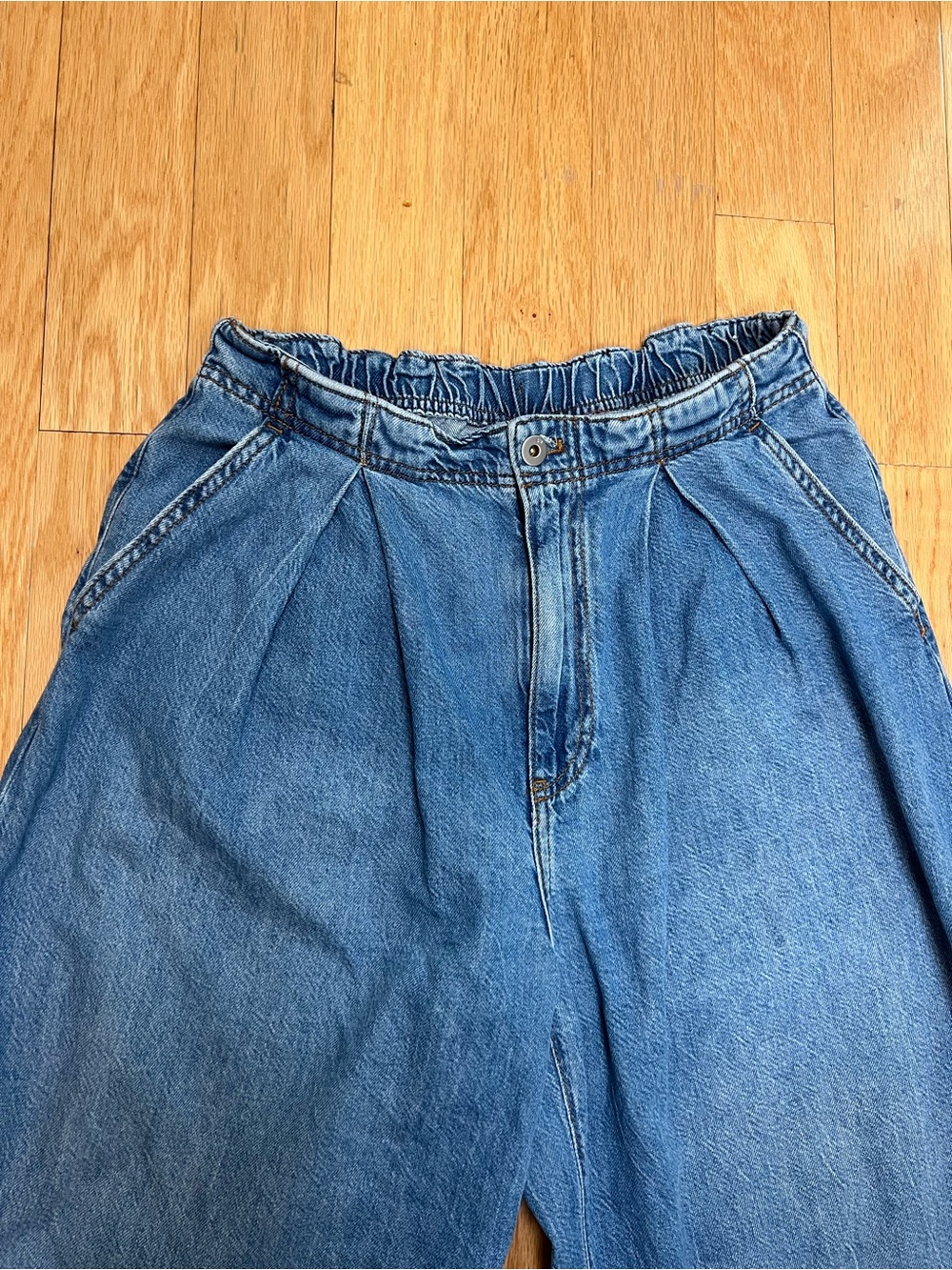 Anthropologie Pilcro Pleated High-Rise Balloon Leg 90s Jeans - Picture 6 of 16